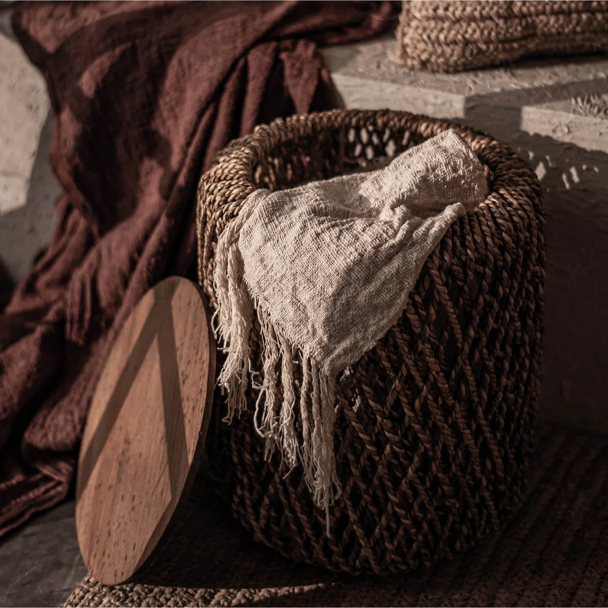 D-Bodhi Accent Table