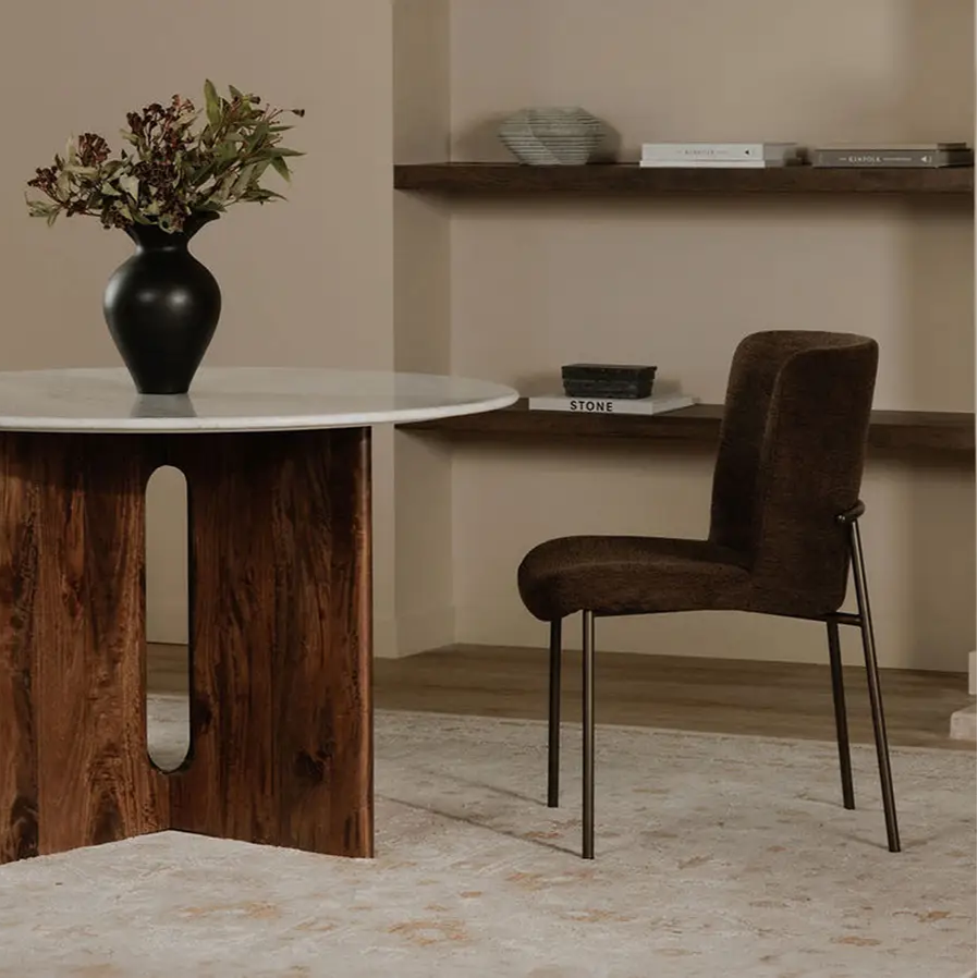Early Dining Chair