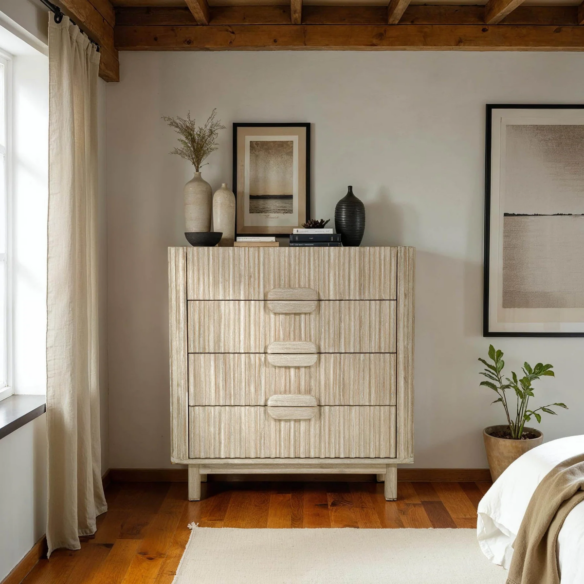 Oasis Chest